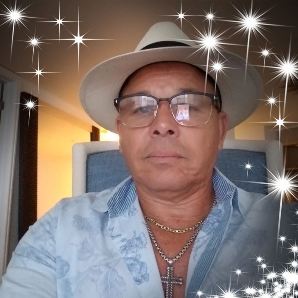 Meet your Posher, Vicente